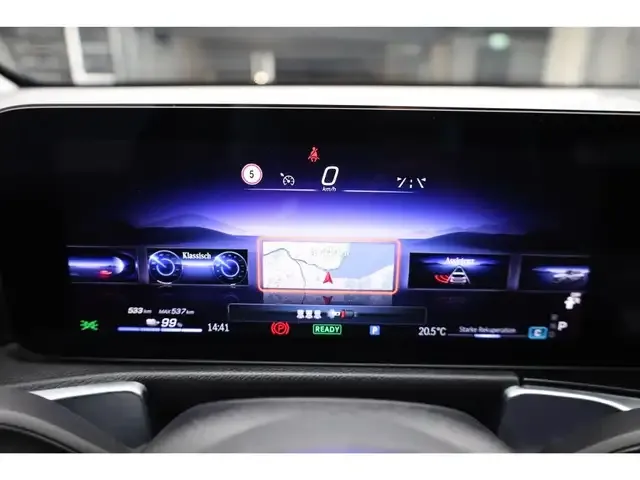 Mercedes-Benz EQB 250