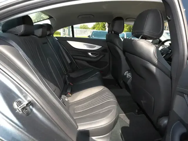 Mercedes-Benz CLS 300