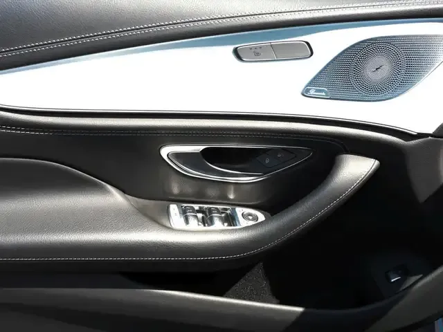 Mercedes-Benz CLS 300