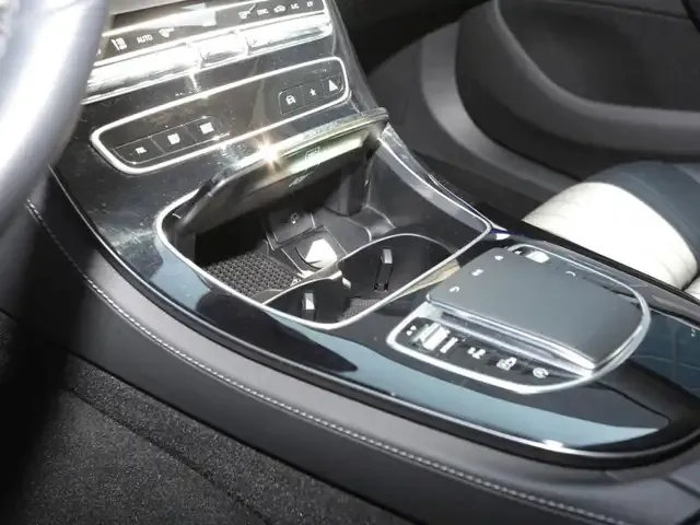 Mercedes-Benz CLS 300