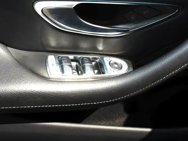 Mercedes-Benz CLS 300