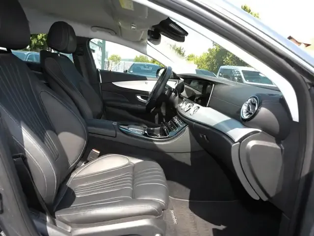 Mercedes-Benz CLS 300