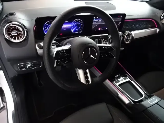 Mercedes-Benz EQB 350