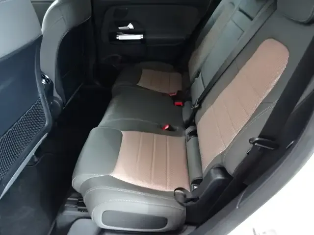 Mercedes-Benz EQB 350