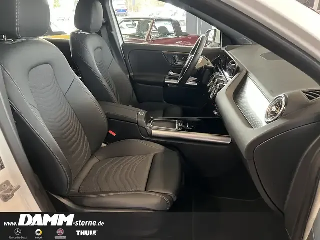 Mercedes-Benz EQA 300