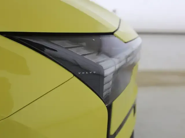 Volvo EX30