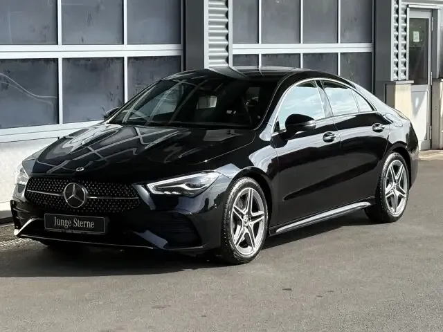 Mercedes-Benz CLA 200