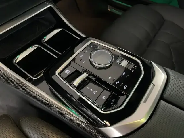 BMW 740
