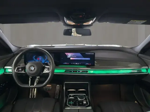 BMW 740