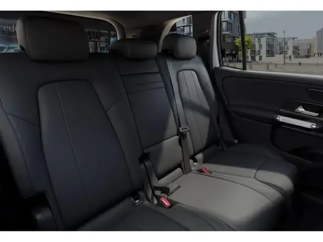 Mercedes-Benz EQB 300