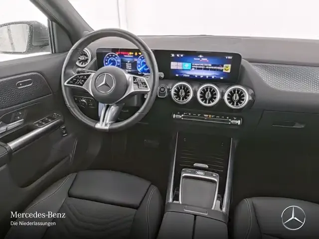 Mercedes-Benz EQA 300