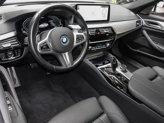 BMW 545