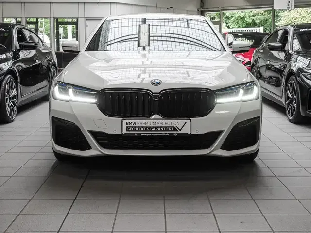 BMW 545