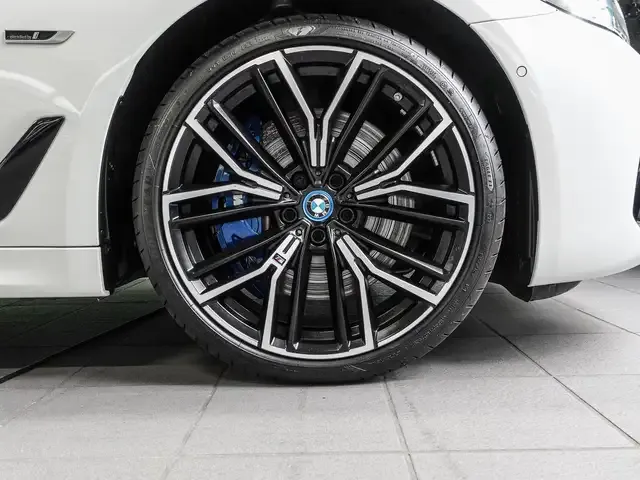 BMW 545