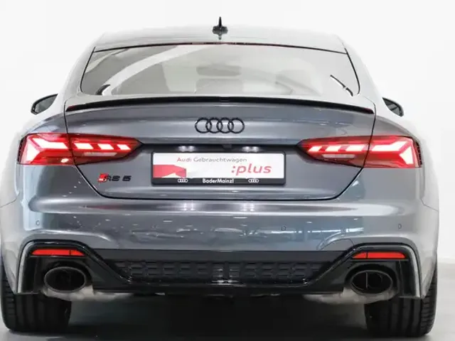 Audi RS5
