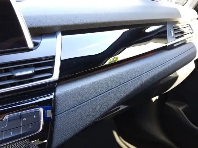 BMW 225