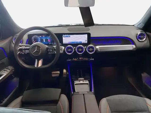 Mercedes-Benz GLB 200
