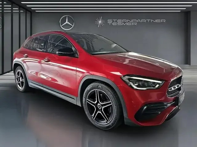 Mercedes-Benz GLA 200