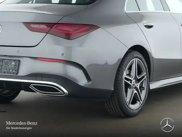 Mercedes-Benz CLA 180