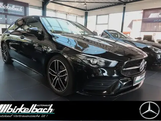 Mercedes-Benz CLA 200
