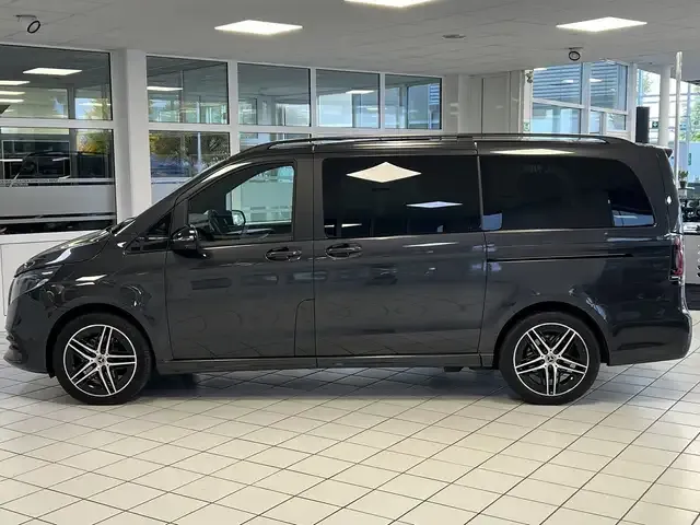 Mercedes-Benz V 250