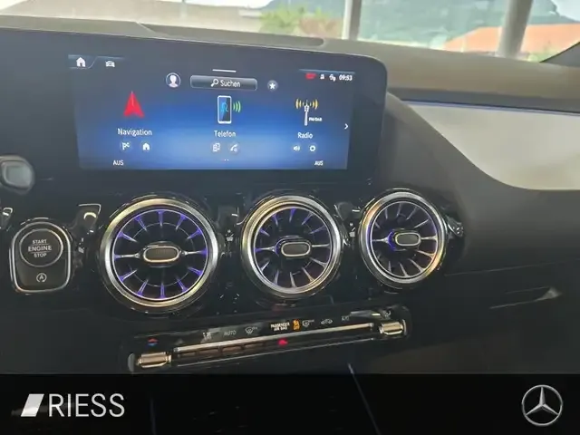 Mercedes-Benz GLA 180