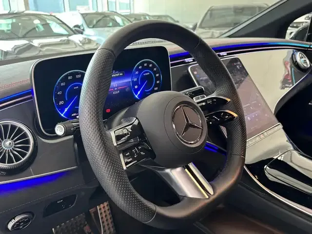 Mercedes-Benz EQE 350
