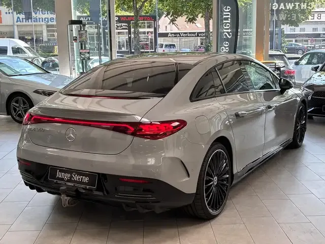 Mercedes-Benz EQE 350