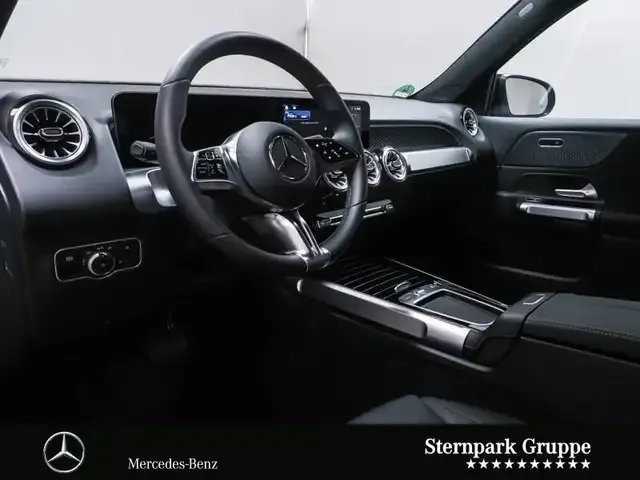 Mercedes-Benz EQB 300