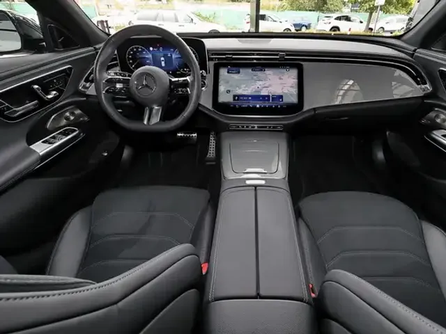 Mercedes-Benz E 300
