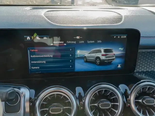 Mercedes-Benz EQB 250