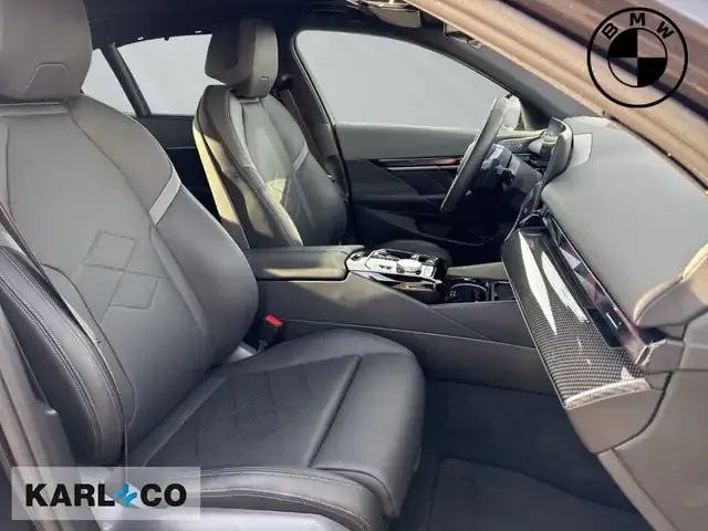BMW 550