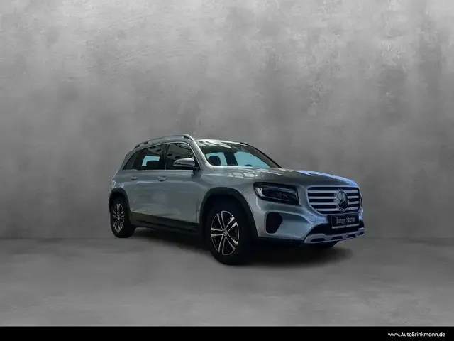 Mercedes-Benz GLB 180