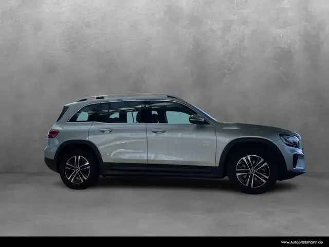Mercedes-Benz GLB 180