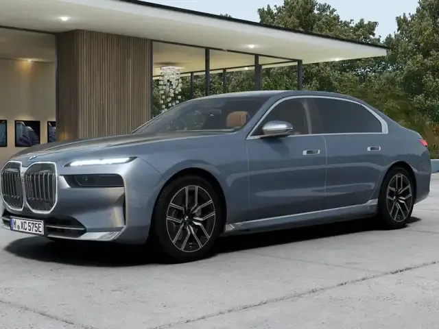 BMW i7