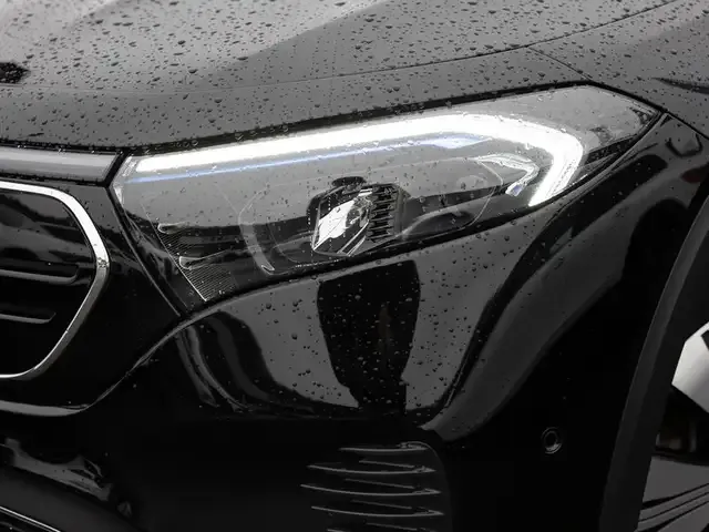 Mercedes-Benz EQB 300