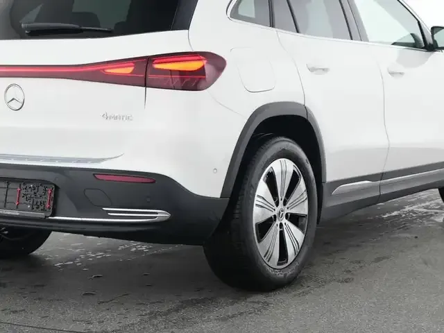 Mercedes-Benz EQA 300