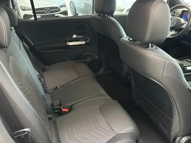 Mercedes-Benz EQB 300