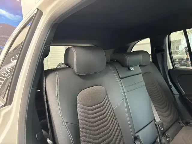 Mercedes-Benz EQB 300