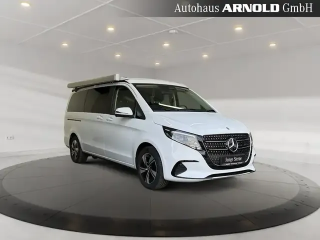 Mercedes-Benz V 220