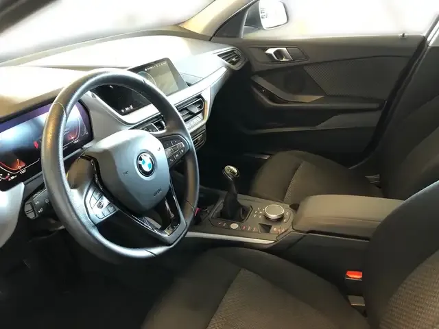 BMW 118