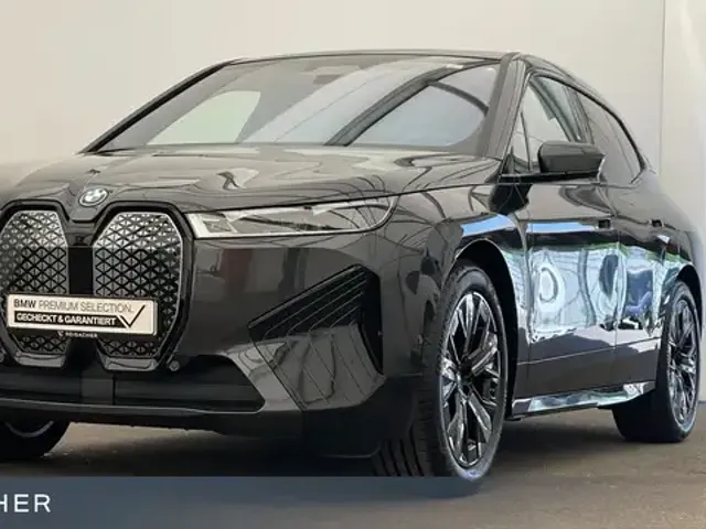 BMW iX