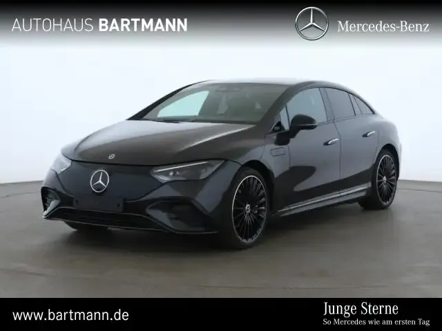 Mercedes-Benz EQE 300