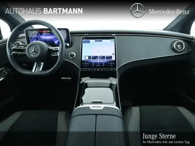 Mercedes-Benz EQE 300