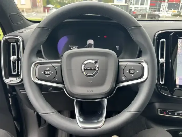 Volvo C40