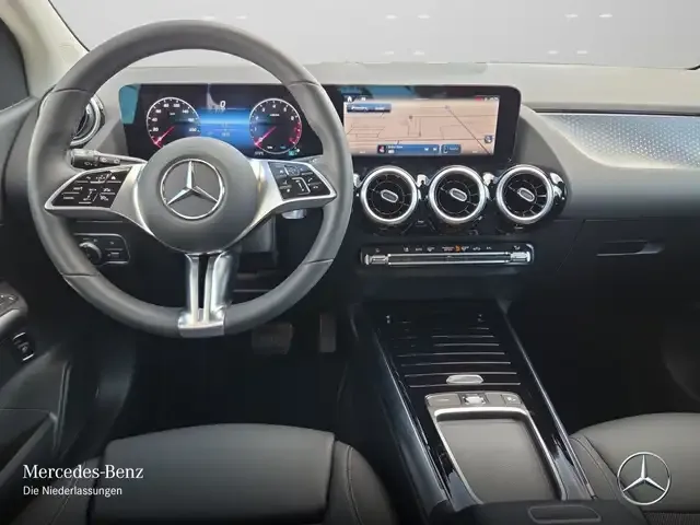 Mercedes-Benz B 220