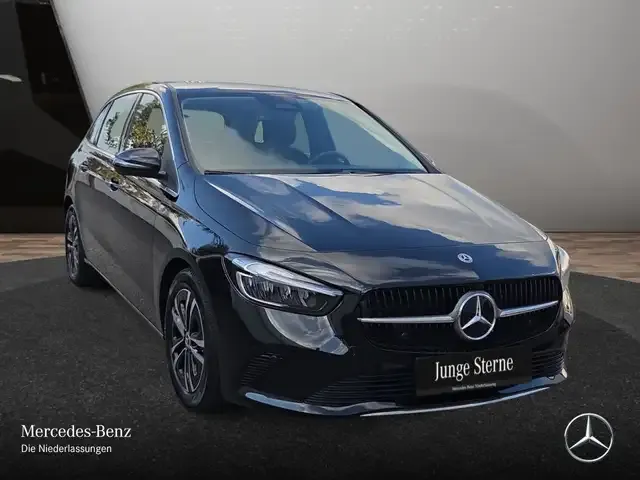 Mercedes-Benz B 220