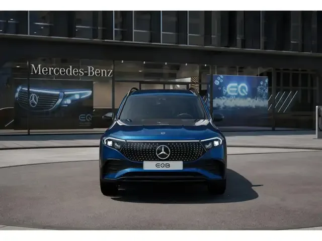 Mercedes-Benz EQB 300