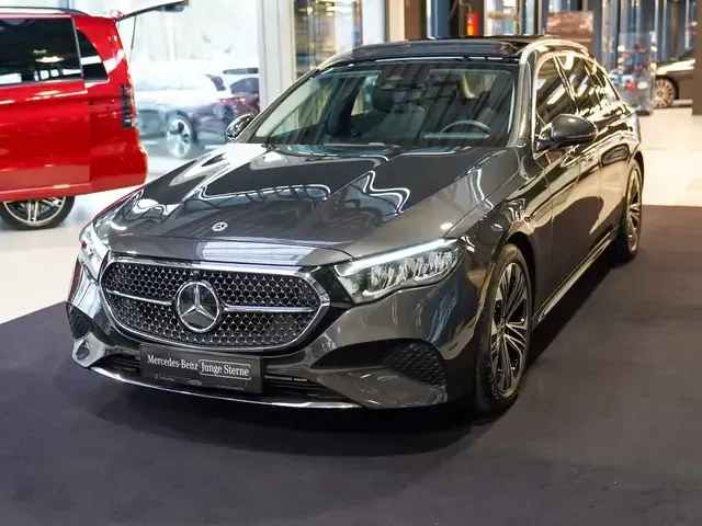 Mercedes-Benz E 220