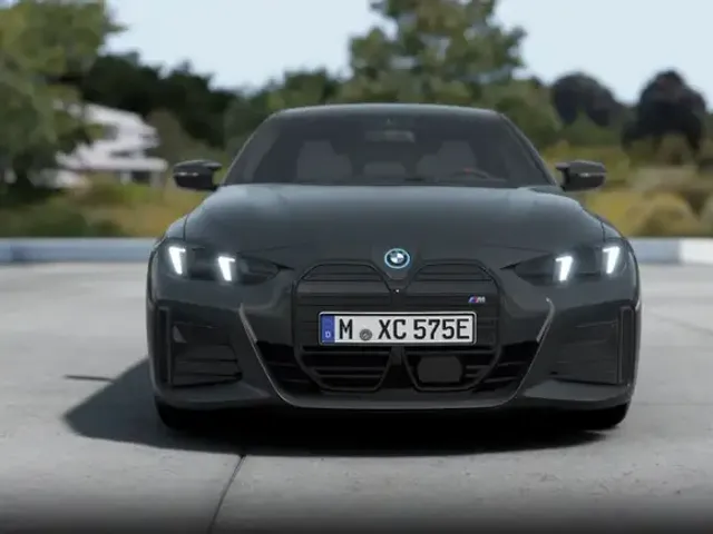 BMW i4